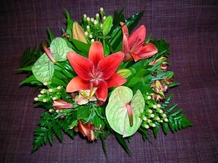 Bouquet rond rouge/vert anis
